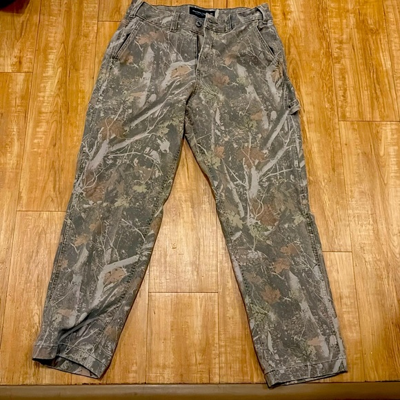 Abercrombie & Fitch Athletic Loose. 29W 30L - Picture 1 of 2